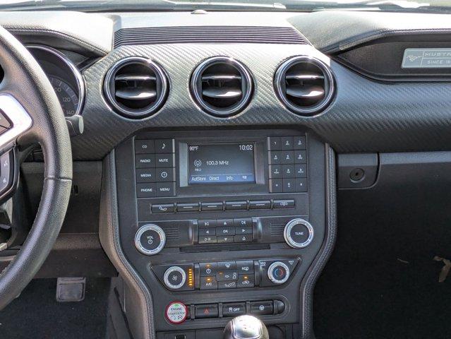 Photo of 2017 Silver Ford Mustang