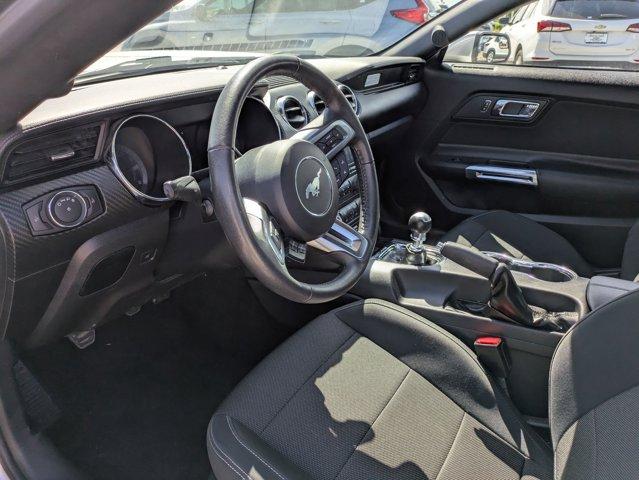 Photo of 2017 Silver Ford Mustang