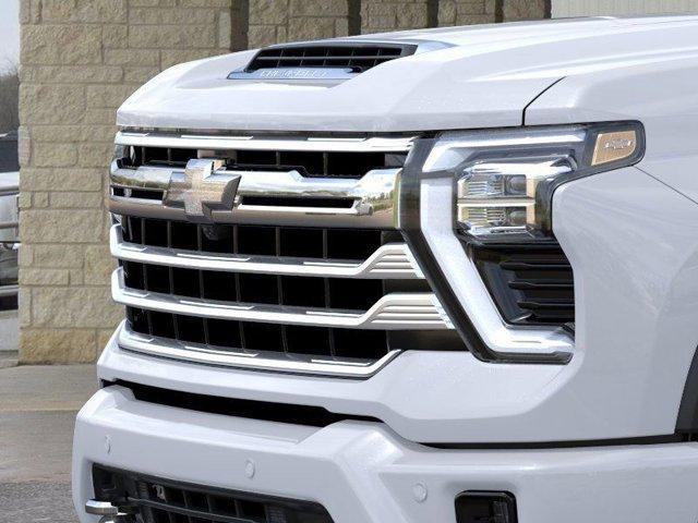 Photo of 2026 Polar White Tricoat Chevrolet Silverado 2500