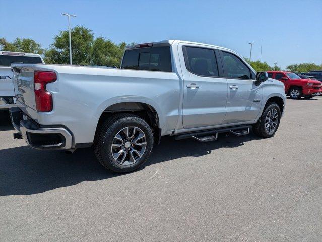 Photo of 2022 Silver Ice Metallic Chevrolet Silverado 1500