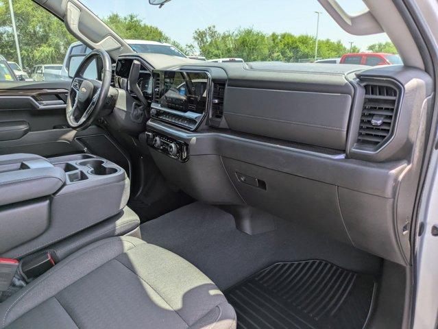 Photo of 2022 Silver Ice Metallic Chevrolet Silverado 1500