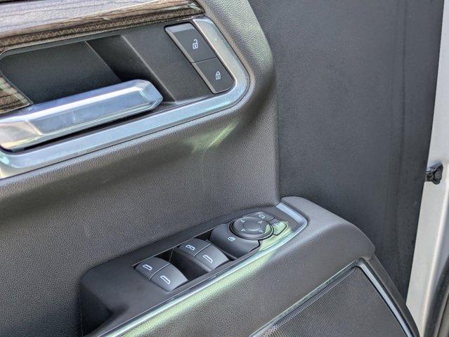 Photo of 2022 Silver Ice Metallic Chevrolet Silverado 1500
