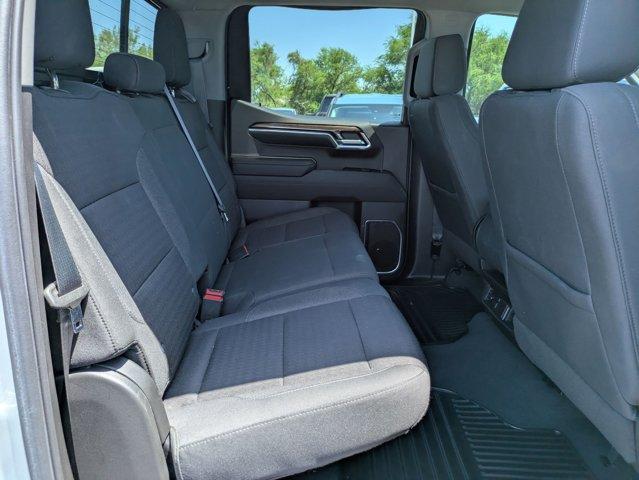 Photo of 2022 Silver Ice Metallic Chevrolet Silverado 1500
