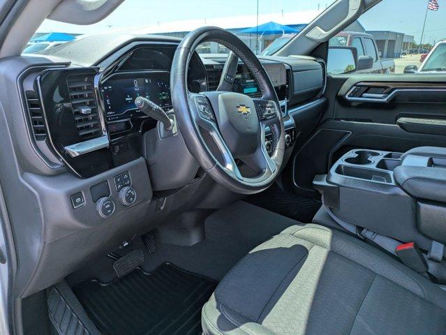 Photo of 2022 Silver Ice Metallic Chevrolet Silverado 1500