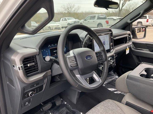 Photo of 2025 Oxford White Ford F-150