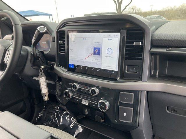 Photo of 2025 Oxford White Ford F-150