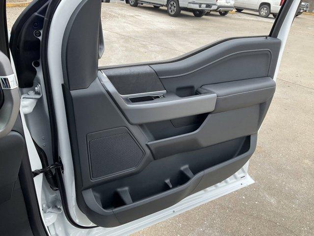 Photo of 2025 Oxford White Ford F-150