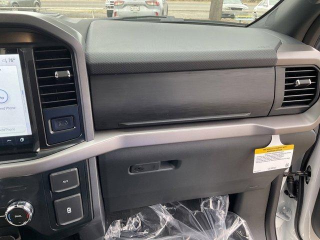 Photo of 2025 Oxford White Ford F-150