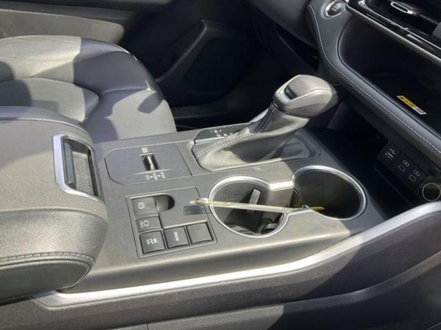 Photo of 2023 Celestial Silver Metallic Toyota Highlander
