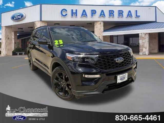 Photo of 2023 Agate Black Metallic Ford Explorer