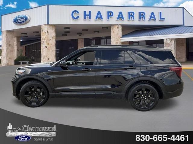 Photo of 2023 Agate Black Metallic Ford Explorer