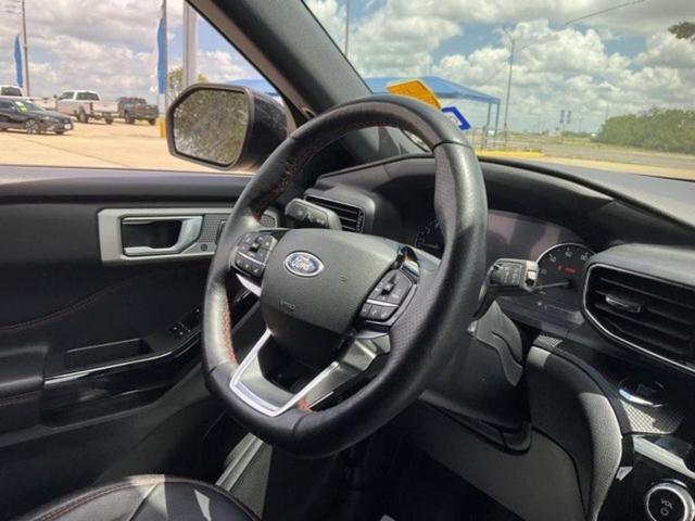 Photo of 2023 Agate Black Metallic Ford Explorer