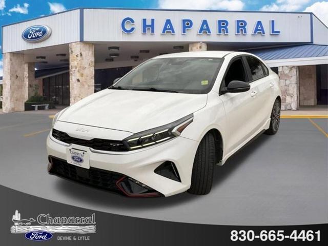 Photo of 2022 Snow White Pearl Kia Forte