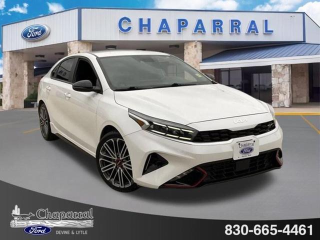 Photo of 2022 Snow White Pearl Kia Forte