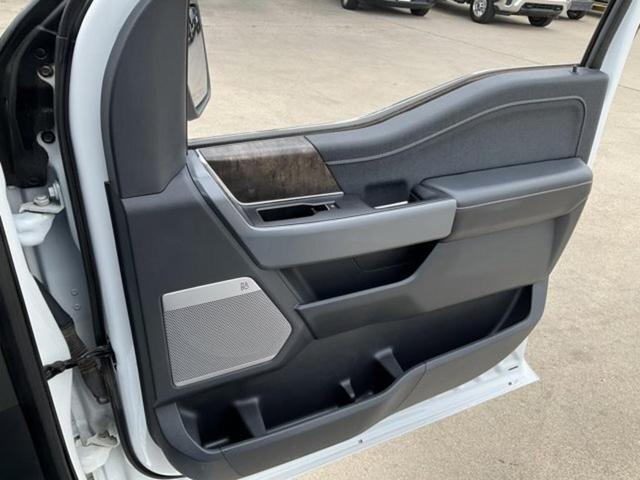 Photo of 2023 Oxford White Ford F-150