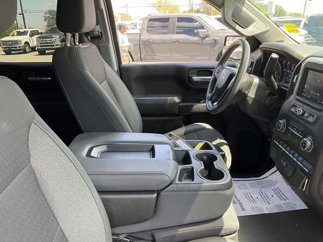 Photo of 2022 Black Chevrolet Silverado 1500