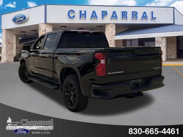 Photo of 2022 Black Chevrolet Silverado 1500