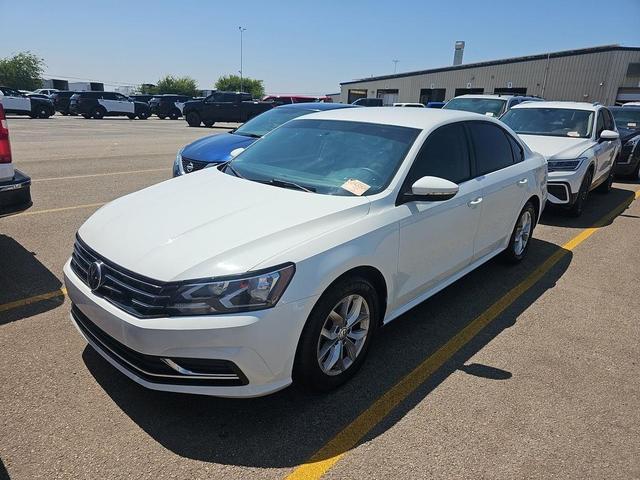 Photo of 2018 Pure White Volkswagen Passat