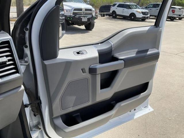 Photo of 2022 Oxford White Ford F-250