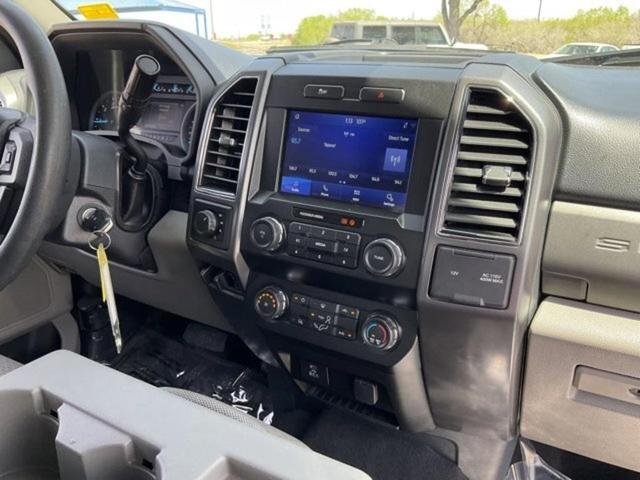 Photo of 2022 Oxford White Ford F-250
