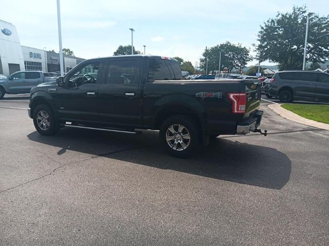Photo of 2015 Tuxedo Black Metallic Ford F-150