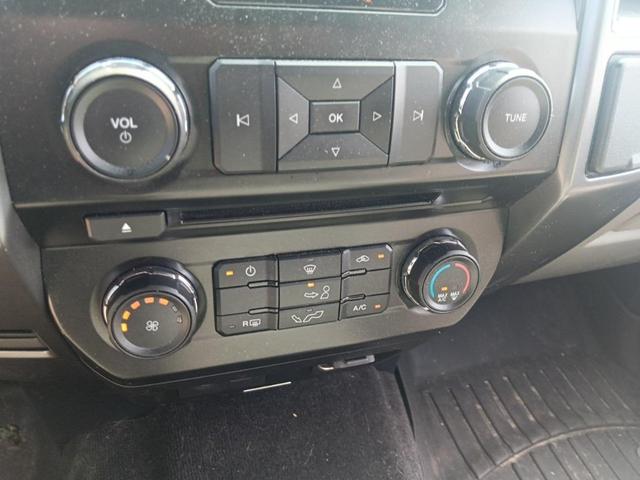 Photo of 2015 Tuxedo Black Metallic Ford F-150