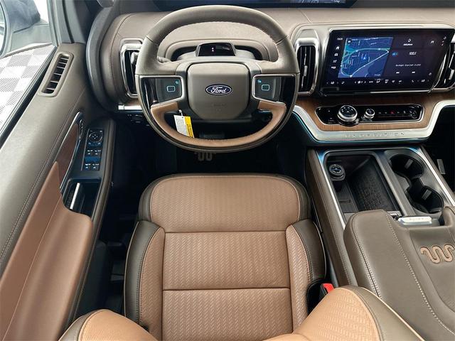 Photo of 2025 White Ford Expedition Max