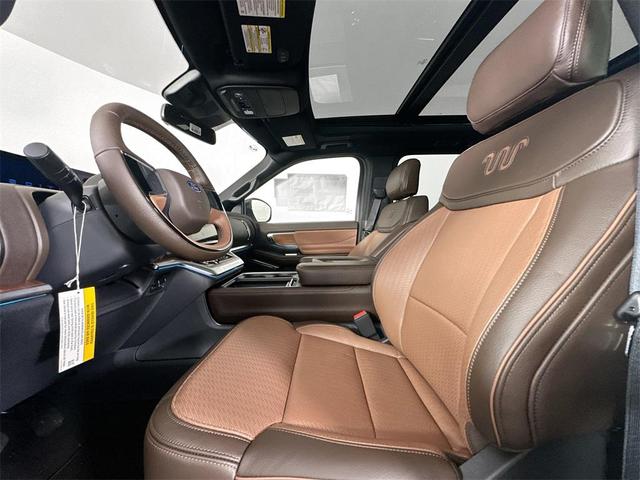 Photo of 2025 White Ford Expedition Max