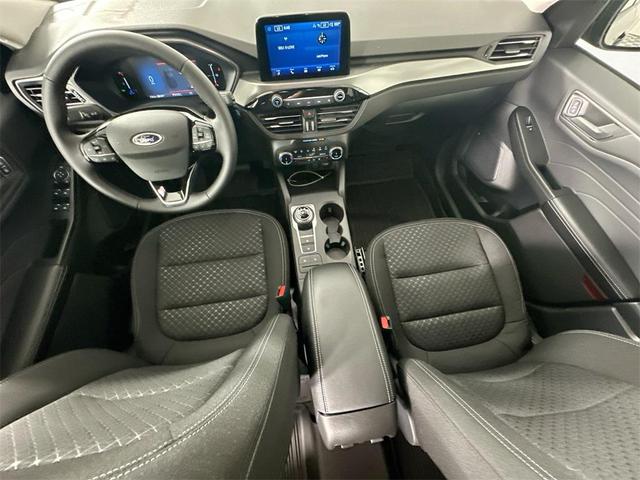 Photo of 2025 Black Ford Escape