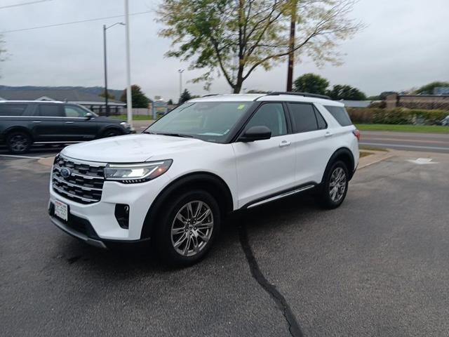 Photo of 2025 Oxford White Ford Explorer