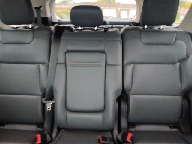Photo of 2025 Oxford White Ford Explorer