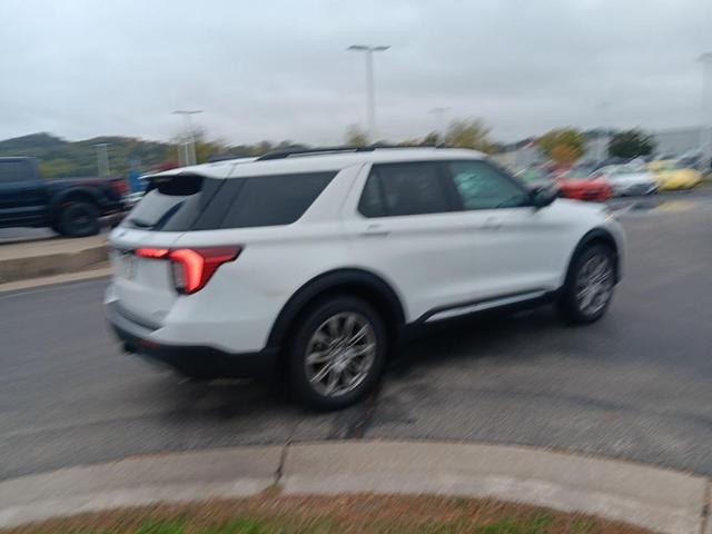 Photo of 2025 Oxford White Ford Explorer
