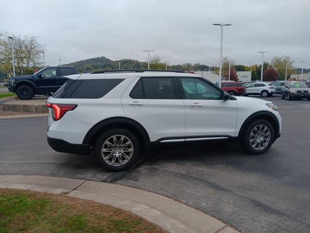Photo of 2025 Oxford White Ford Explorer