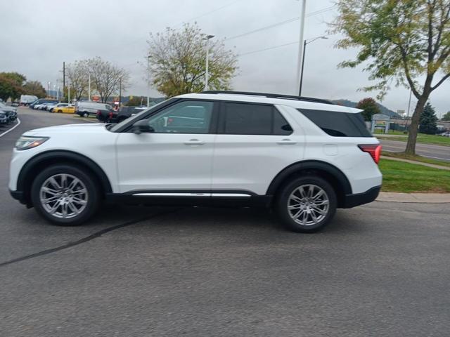 Photo of 2025 Oxford White Ford Explorer