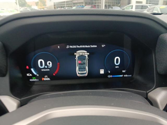 Photo of 2025 Oxford White Ford Explorer