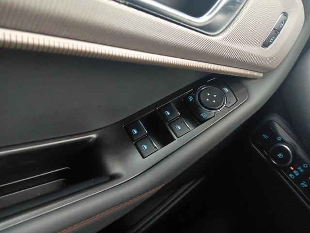 Photo of 2025 Oxford White Ford Explorer