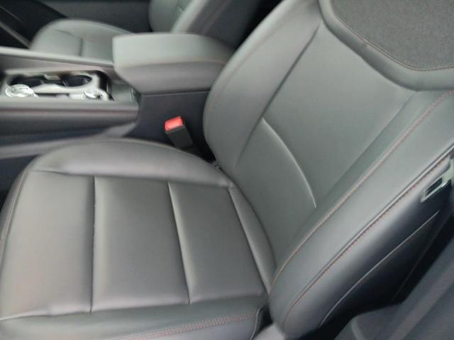 Photo of 2025 Oxford White Ford Explorer