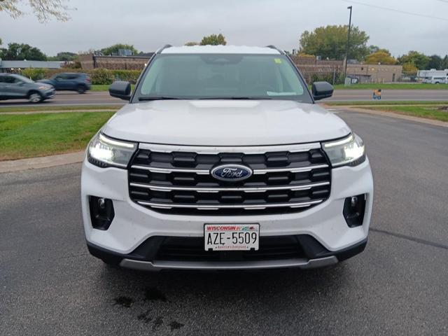 Photo of 2025 Oxford White Ford Explorer
