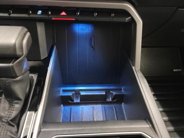 Photo of 2024 Midnight Black Metallic Toyota Tundra