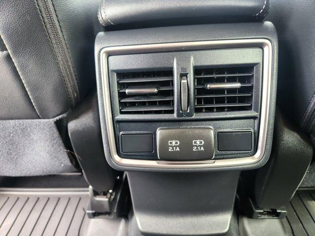 Photo of 2022 Ice Silver Metallic Subaru Forester
