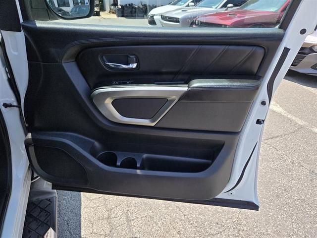 Photo of 2015 Pearl White Nissan Armada