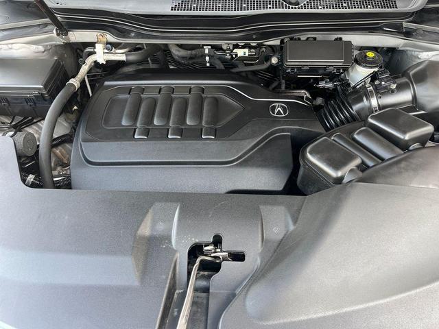 Photo of 2014 Silver Moon Acura MDX