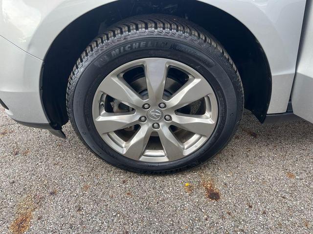 Photo of 2014 Silver Moon Acura MDX