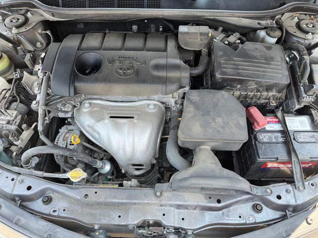 Photo of 2011 Magnetic Gray Metallic Toyota Camry