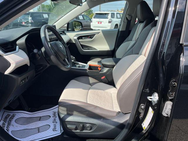 Photo of 2024 Midnight Black Toyota RAV4