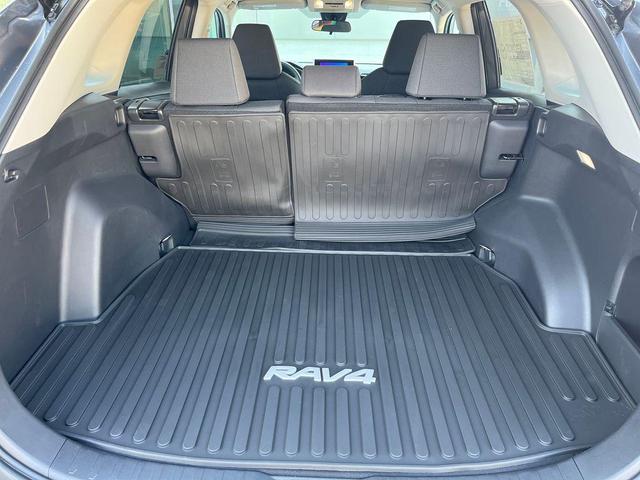 Photo of 2025 Magnetic Gray Metallic Toyota RAV4