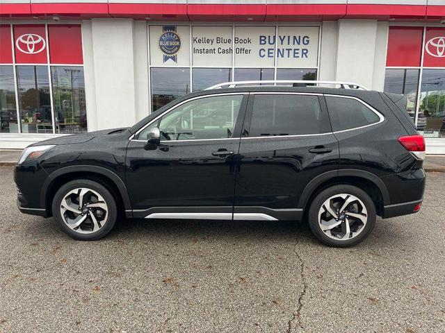 Photo of 2023 Crystal Black Silica Subaru Forester