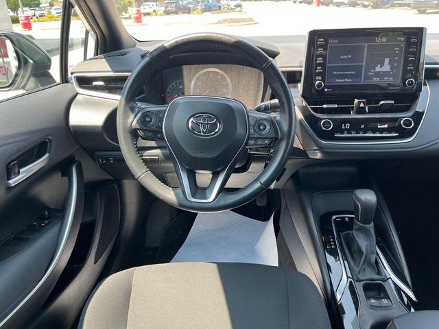 Photo of 2021 Super White Toyota Corolla