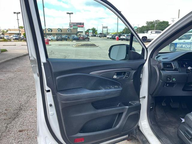 Photo of 2022 Platinum White Pearl Honda Pilot