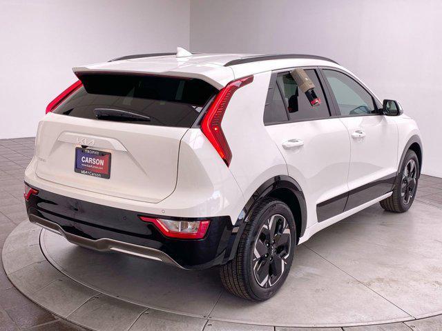 Photo of 2025 SNOWWHITE Kia Niro EV